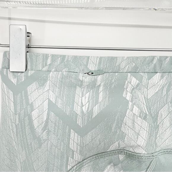 Lululemon Swift Speed Reverberated Chevron Jacquard Crop Leggings 4 - Picture 6 of 9